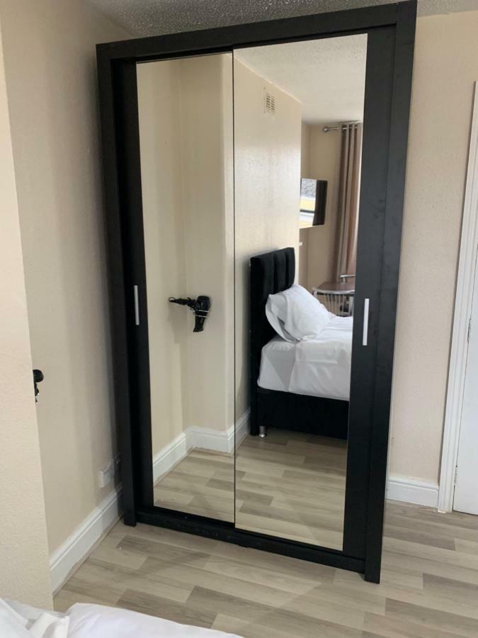 Cotswold Valley Aparthotel Stroud  Eksteriør bilde